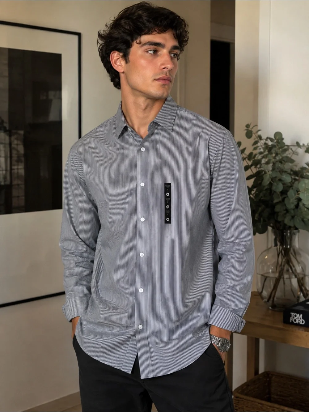 BANANA REPÚBLIC.  Men's Grey Pinstripe Long-Sleeve Shirt - Classic Button-Down